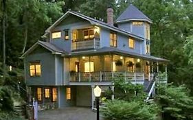 Arsenic And Old Lace Bed & Breakfast Inn